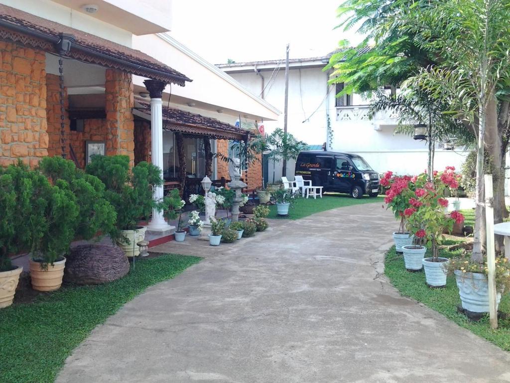 La Grande Holiday Resort Negombo Esterno foto